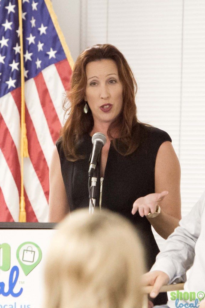 Mavericks Moderator, Heidi Butzine, ShopLocal.us